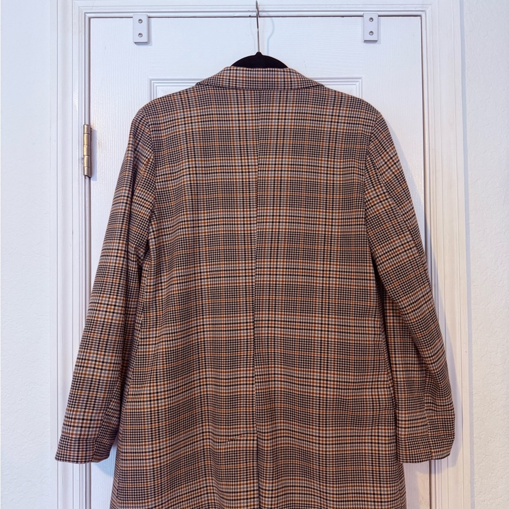 Steve Madden Plaid Long Oversized Blazer in Tan, Black and Cream - Picture 2 of 6